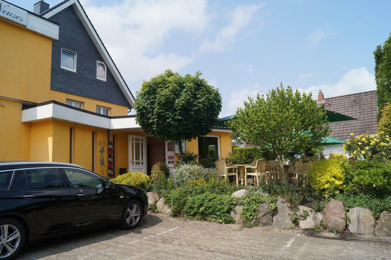 Hotel Neuses Cuxhaven Exterior foto